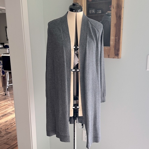 89th & Madison Long Cardigan - Picture 1 of 6